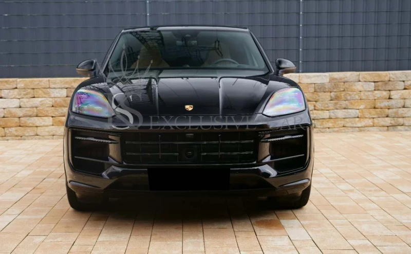 Porsche Cayenne E-HYBRID* COUPE* SPORT-DESIGN* CHRONO* P-DISPLAY* , снимка 2 - Автомобили и джипове - 52134448