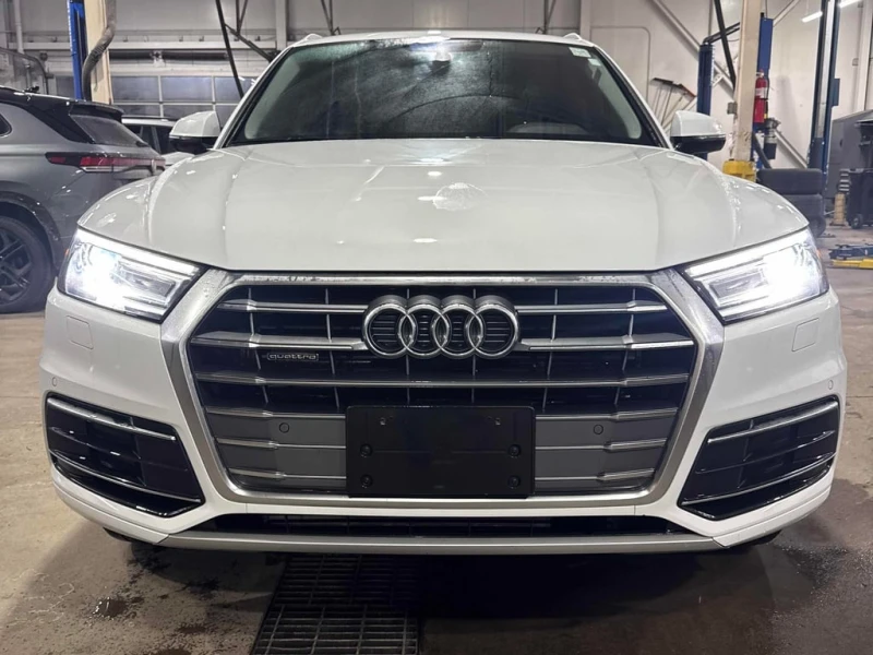 Audi Q5 * Komfort * CARFAX * БЕЗ ПЪРВОНАЧАЛНА ВНОСКА, снимка 3 - Автомобили и джипове - 52786703