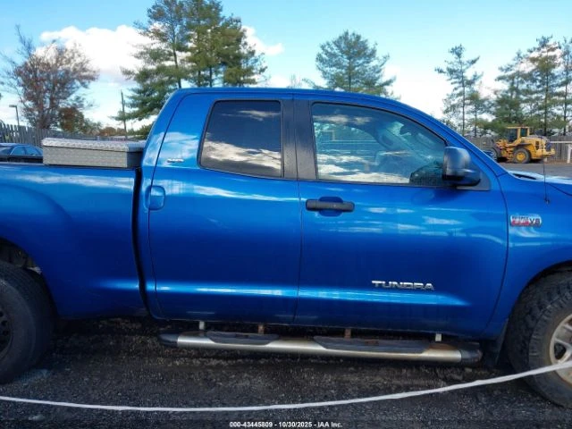 Toyota Tundra SR5 5.7L V8 | Mobile.bg   13