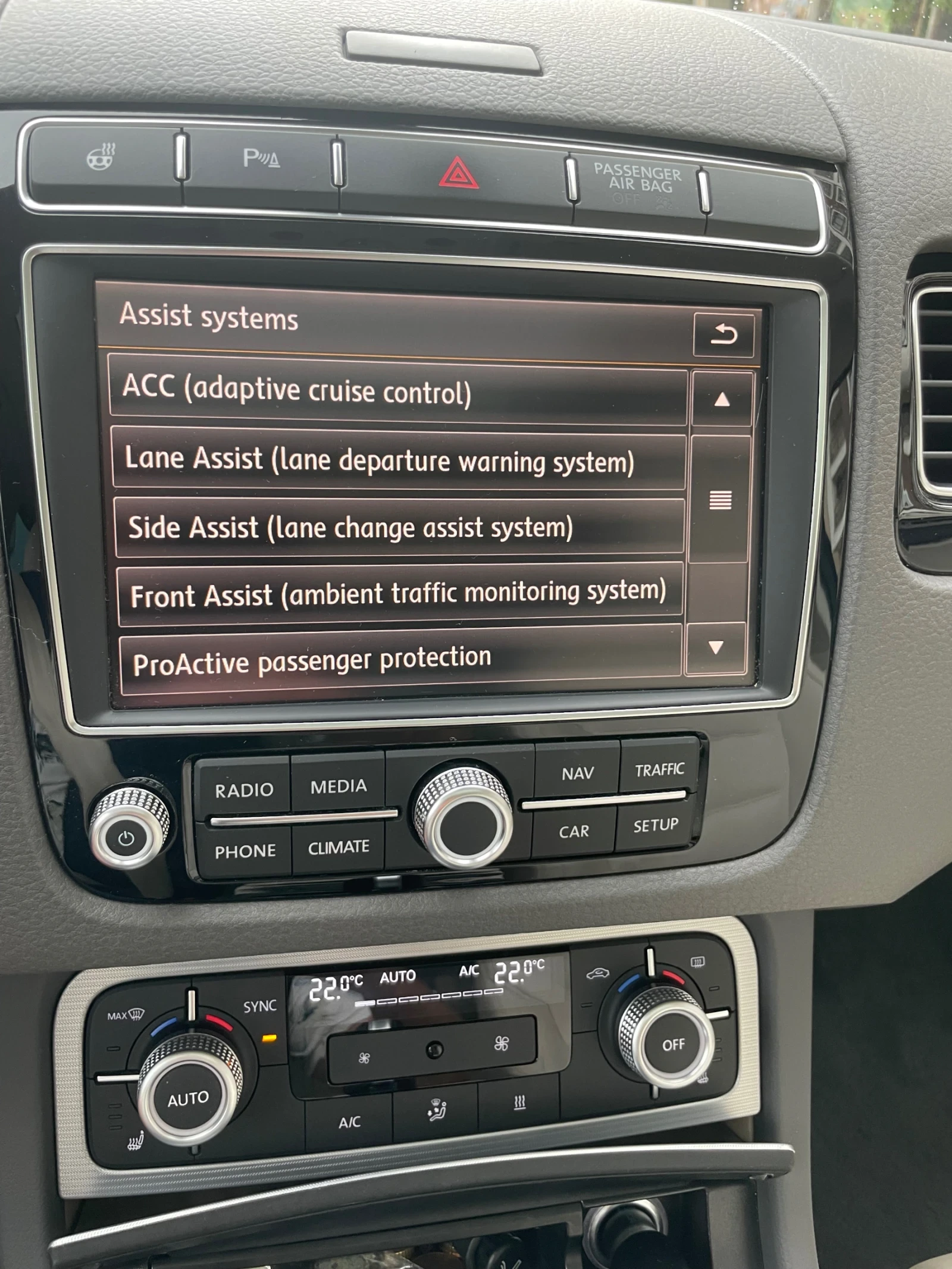 VW Touareg R-line  | Mobile.bg   15