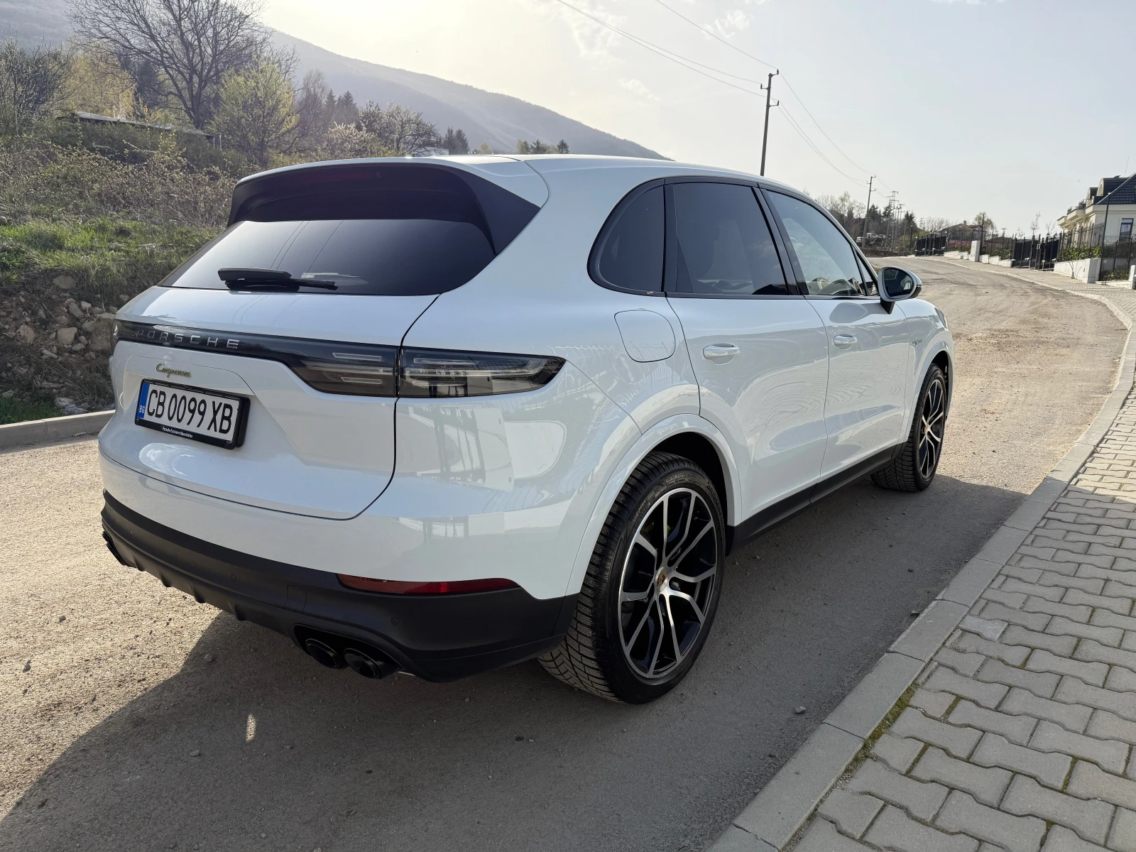 Porsche Cayenne E-Hybrid Гаранция / Burmester / Sport Chrono - изображение 6
