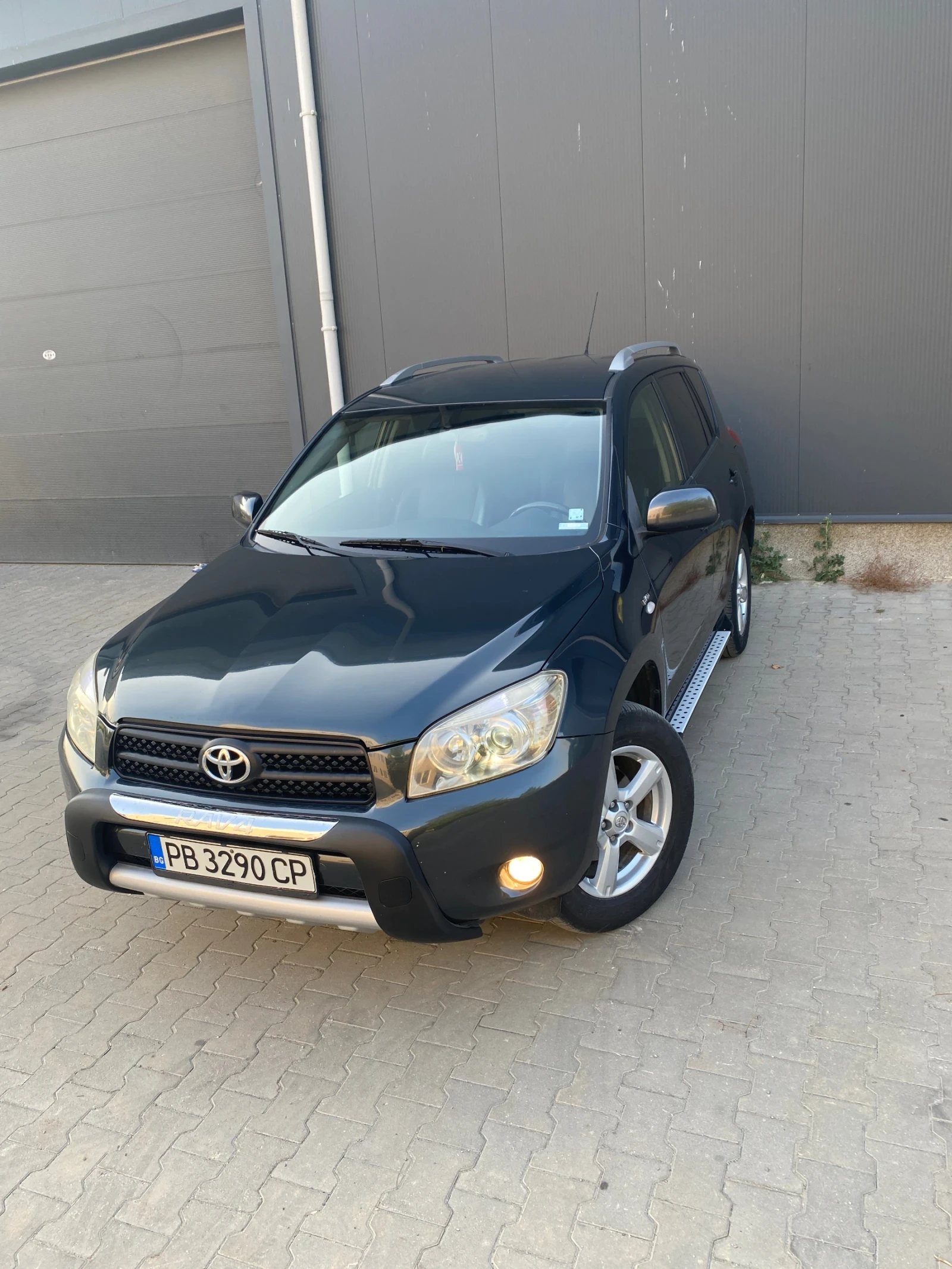 Toyota Rav4 D-4D luxury - изображение 5
