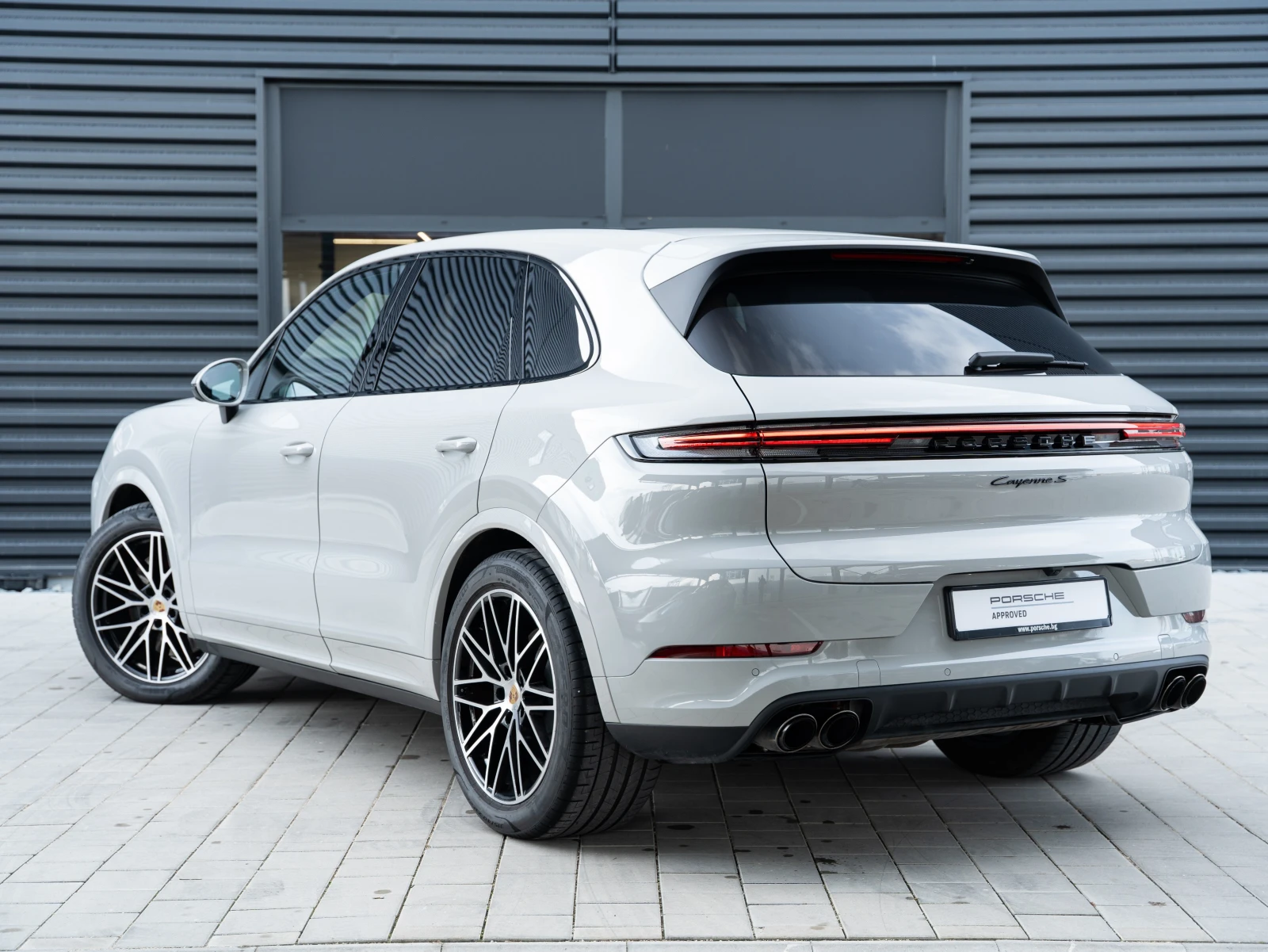Porsche Cayenne S - изображение 2