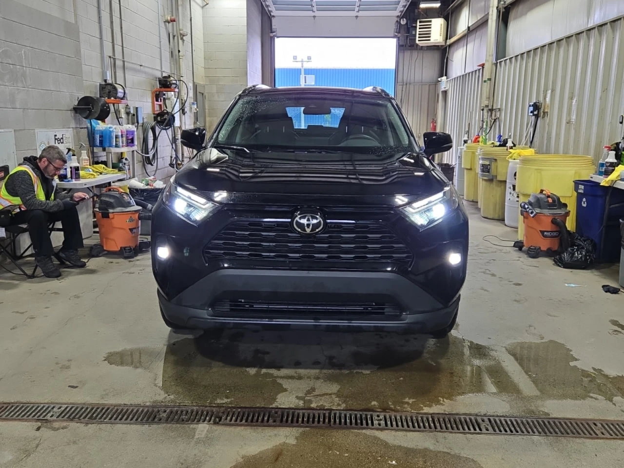 Toyota Rav4 AWD XLE * CARFAX * АвтоКредит * Цена до България*  - изображение 7