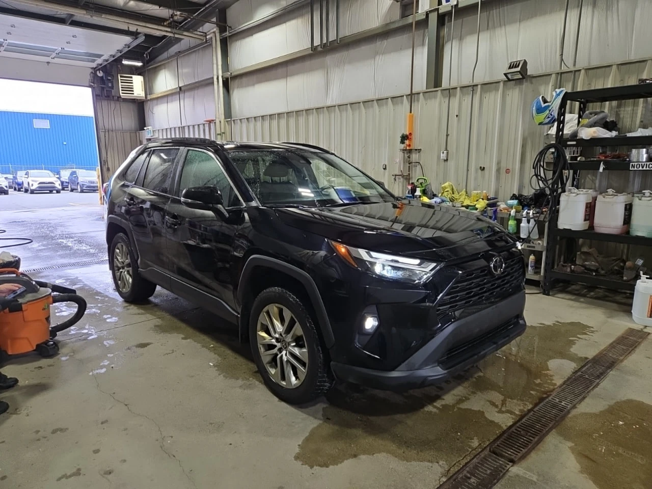 Toyota Rav4 AWD XLE * CARFAX * АвтоКредит * Цена до България*  - изображение 2