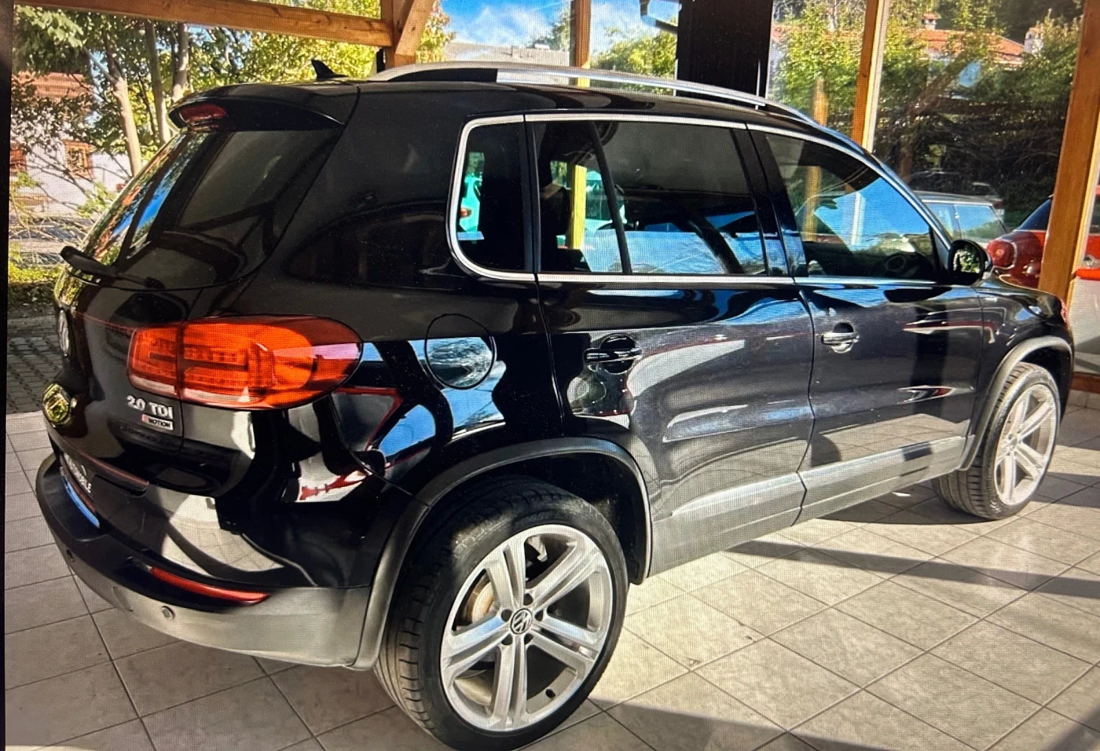 VW Tiguan 86500 км, 2.0TDI 177 к.с., ПЪЛНА СЕРВ. ИСТОРИЯ !!! - изображение 2