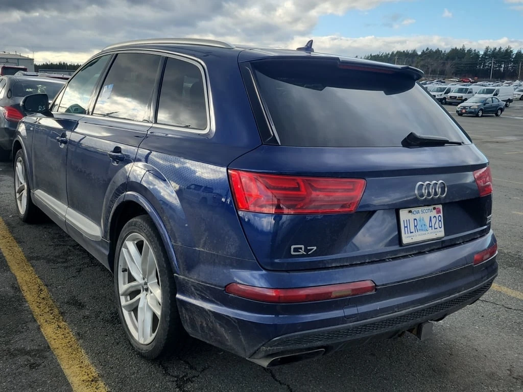 Audi Q7 * TECHNIK * CARFAX * ФИНАНСИРАНЕ - изображение 4