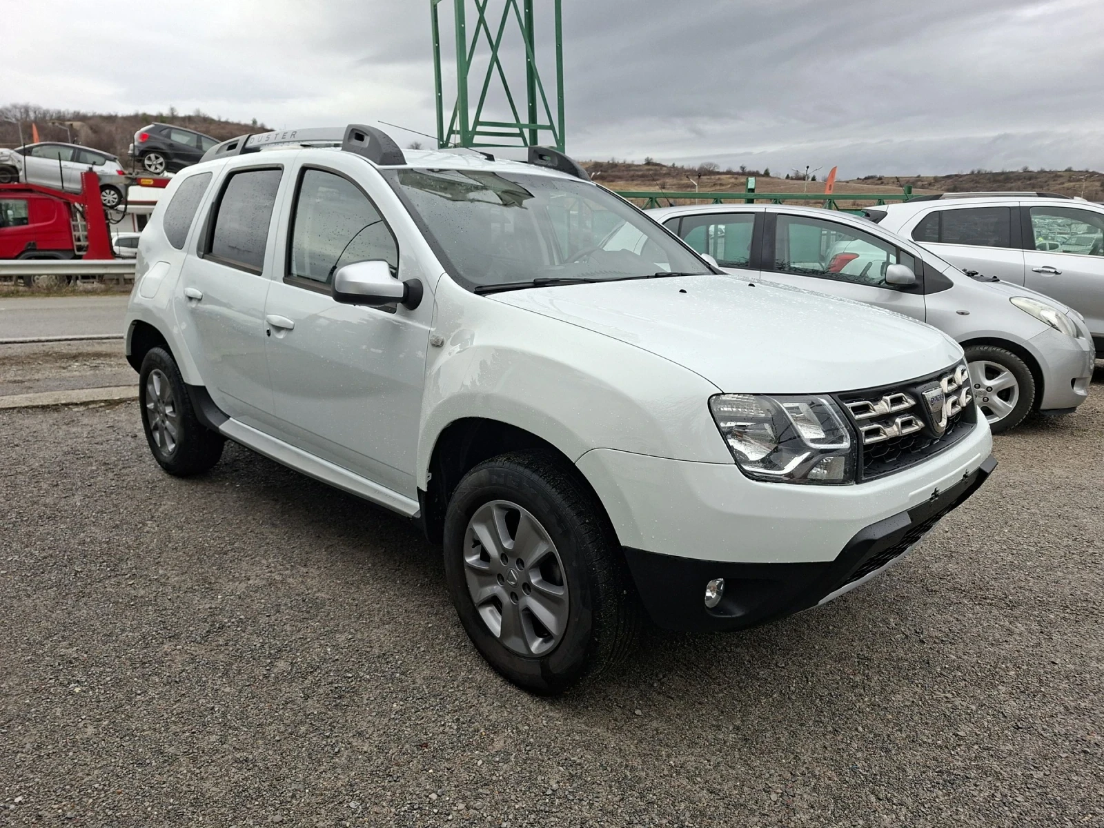 Dacia Duster 1.6I 4x4 Navi - изображение 3