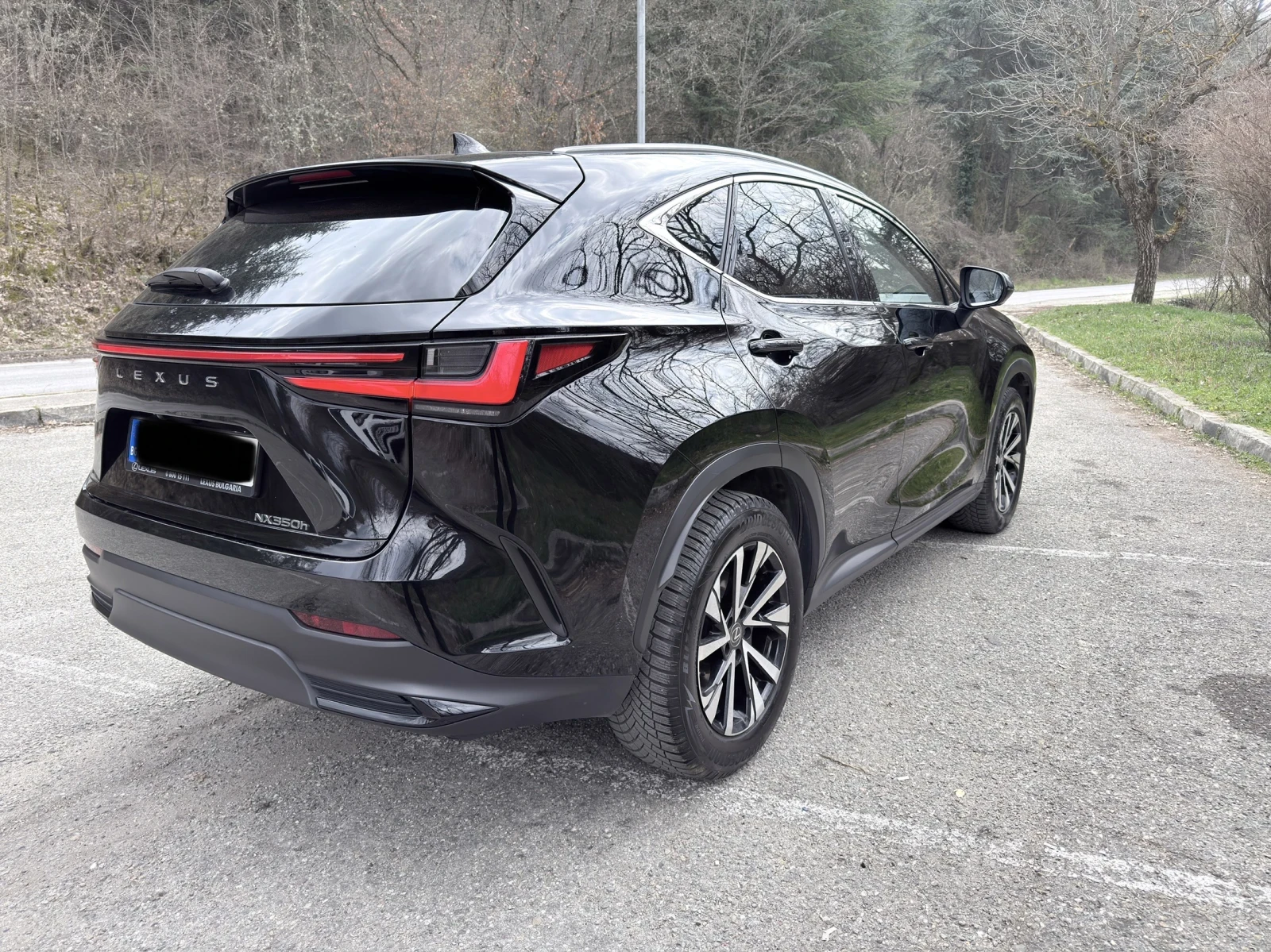Lexus NX 350h, снимка 4 - Автомобили и джипове - 53880285