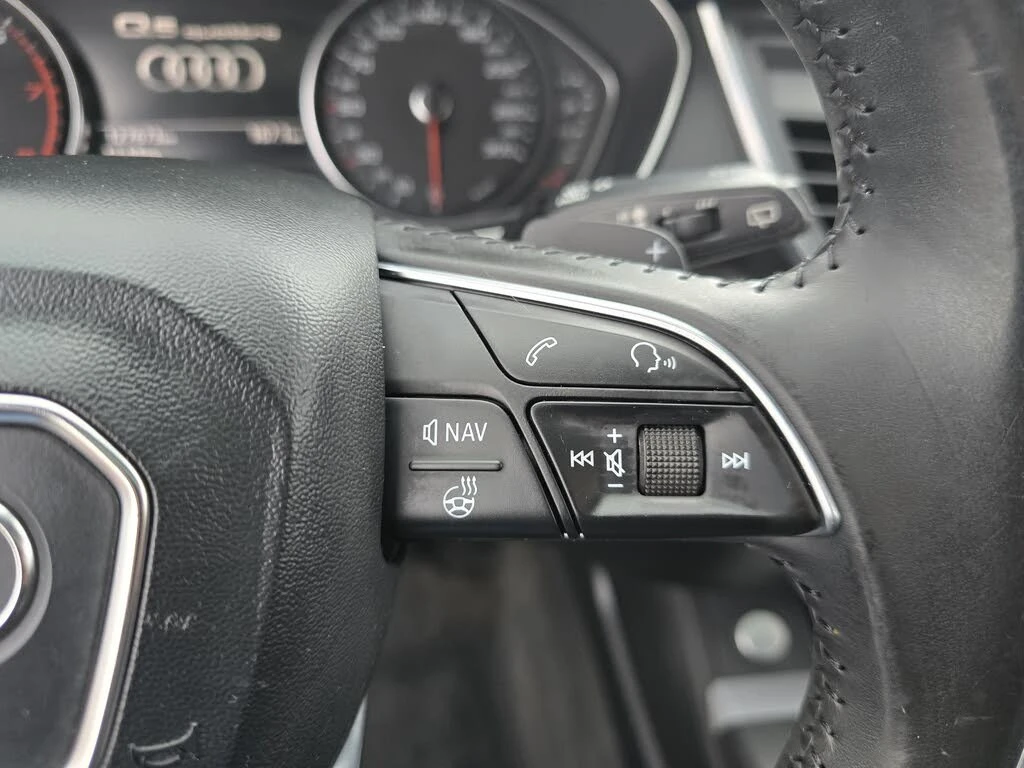 Audi Q5 2.0TFSI* Quattro* АвтоКредит* (ЦЕНА ДО БГ), снимка 11 - Автомобили и джипове - 54033054