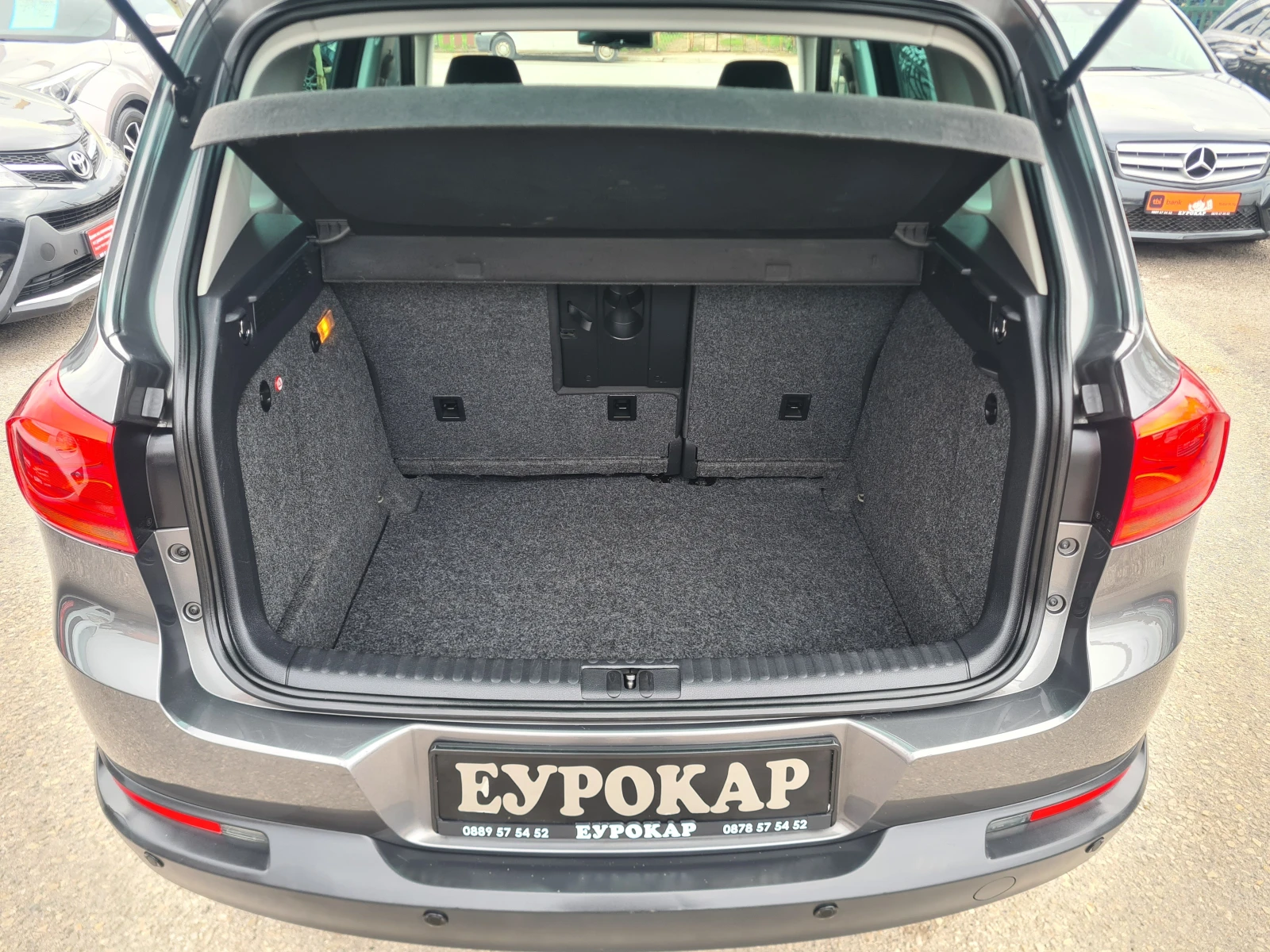 VW Tiguan 2.0TDI-4MOTION-ЛИЗИНГ, снимка 12 - Автомобили и джипове - 54042648