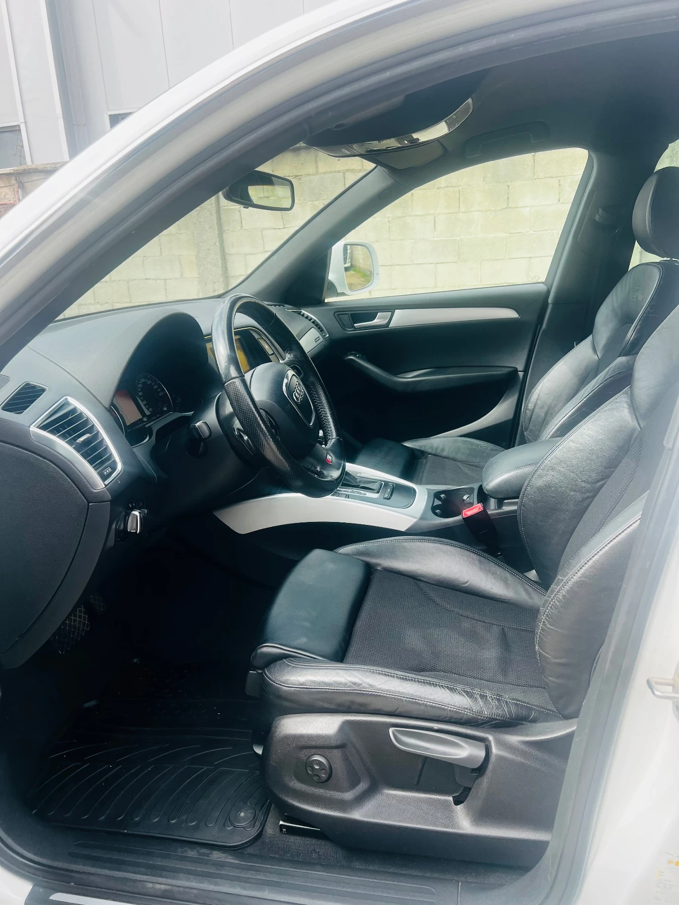 Audi Q5, снимка 7 - Автомобили и джипове - 54088263