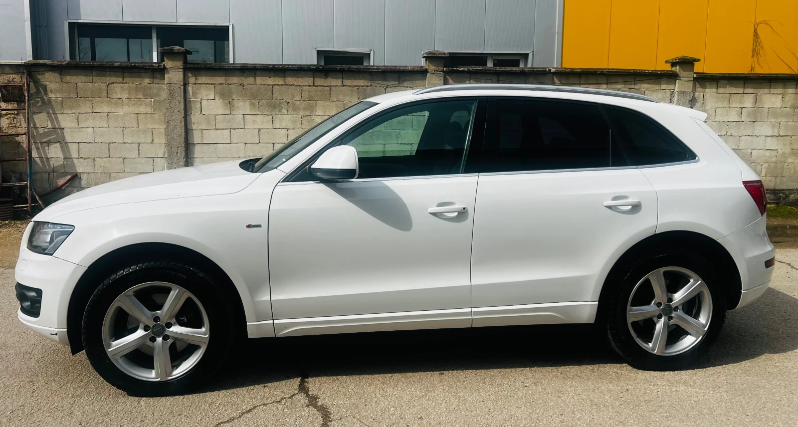 Audi Q5, снимка 3 - Автомобили и джипове - 54088263