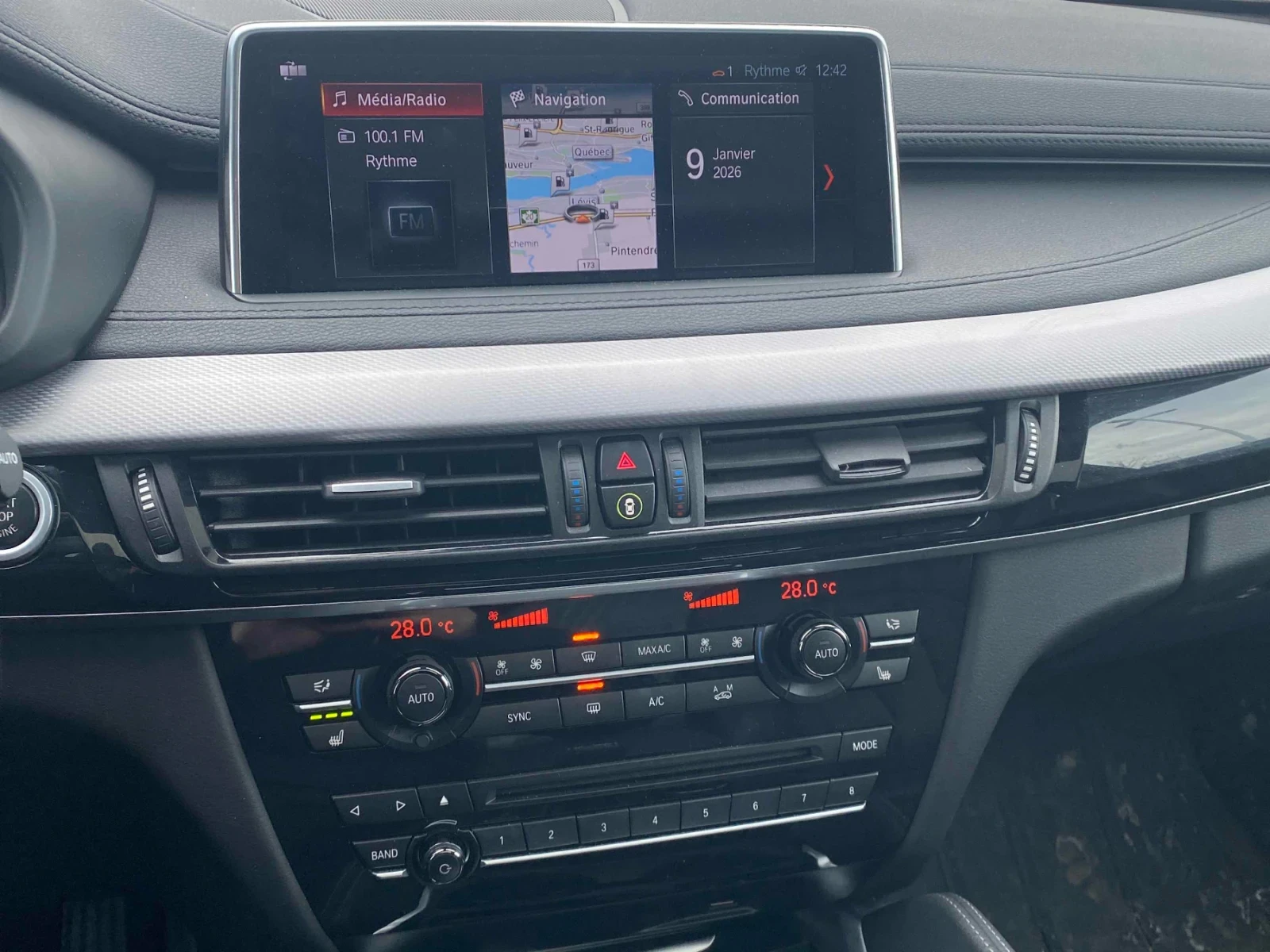 BMW X6 35i * ПОДГРЕВ * ПАНОРАМА * CAR FAX * АВТО КРЕДИТ *, снимка 7 - Автомобили и джипове - 54198311