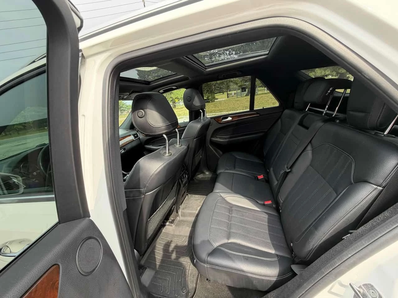 Mercedes-Benz GLE 400 4MATIC | CARFAX | АВТОКРЕДИТ БЕЗ ПЪРВОНАЧАЛНА, снимка 11 - Автомобили и джипове - 55419858
