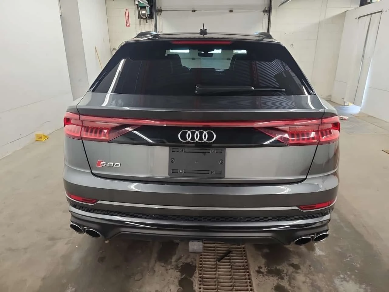 Audi SQ8  4.0 TFSI QUATTRO / DISTRONIC / 360 / MATRIX , снимка 5 - Автомобили и джипове - 55446302