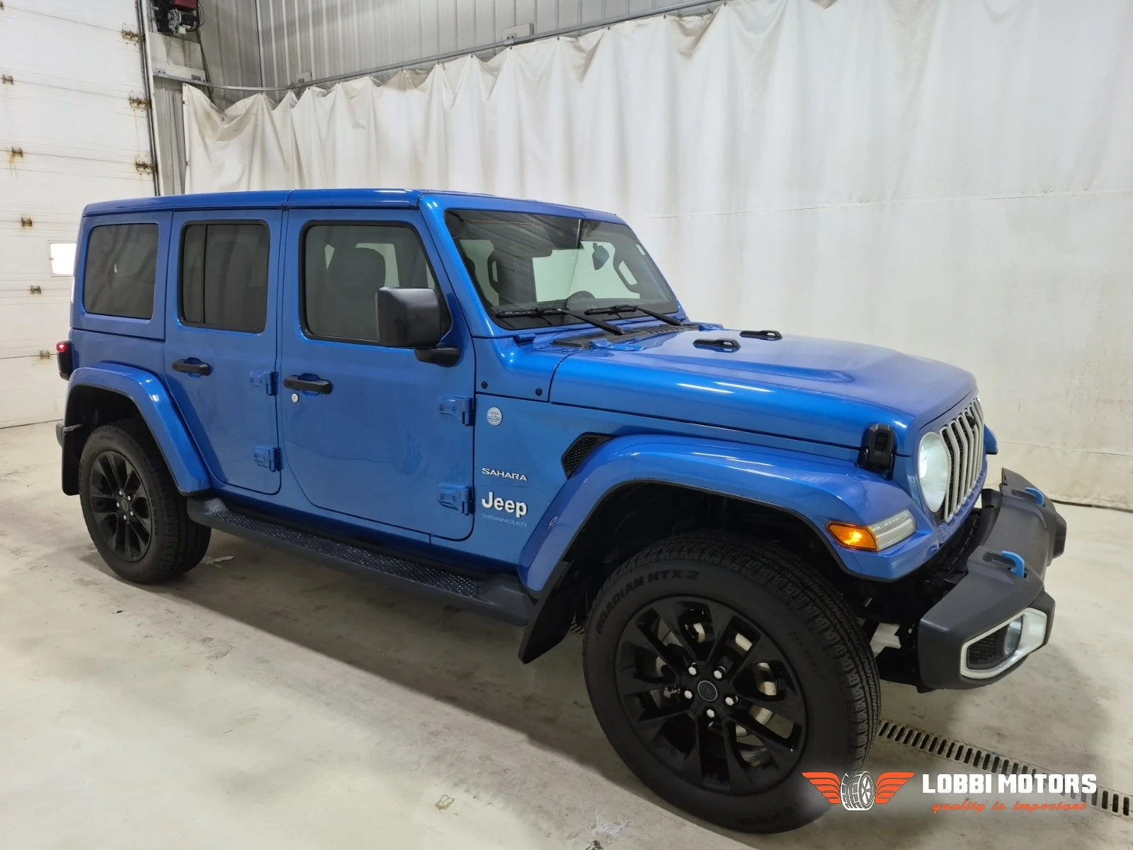 Jeep Wrangler, снимка 2 - Автомобили и джипове - 56295673