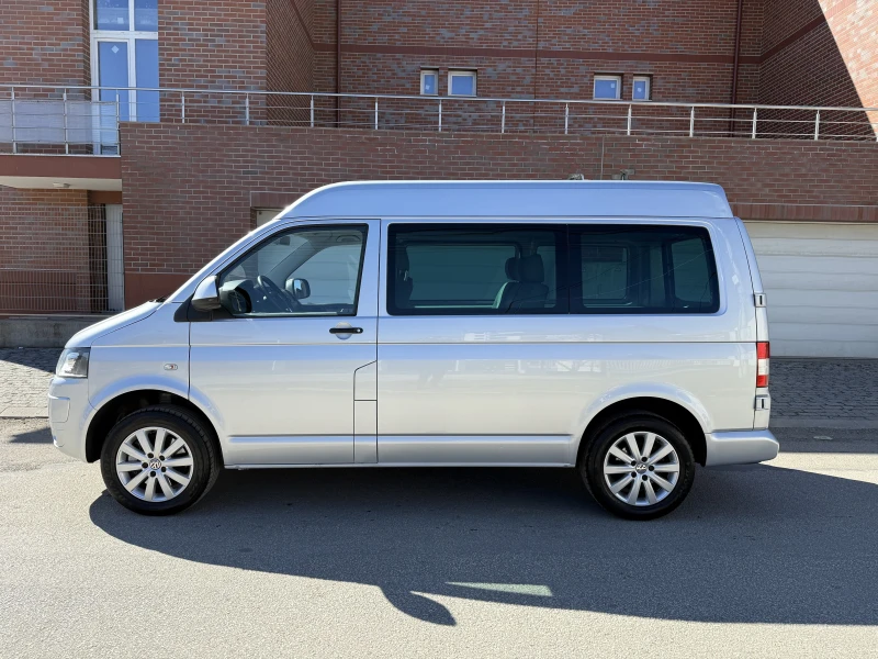 VW Caravelle 2.0TDI-AVTOMAT-4X4-ТОВАРОПЪТНИЧЕСКИ-ШВЕЙЦАРИЯ!, снимка 8 - Бусове и автобуси - 49570338