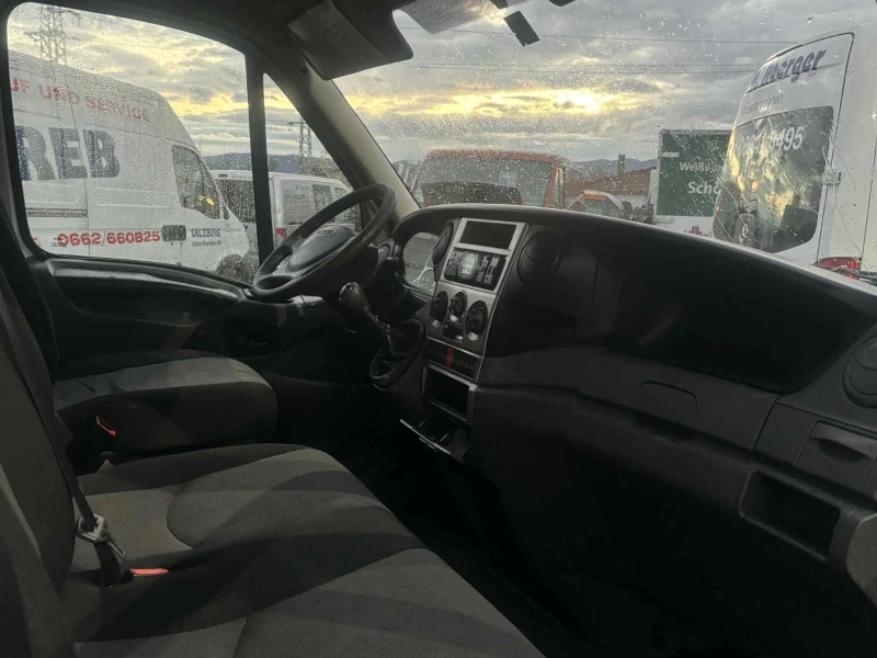 Iveco Daily 35C15 3.0 ПАДАЩ БОРД, снимка 12 - Бусове и автобуси - 52380545