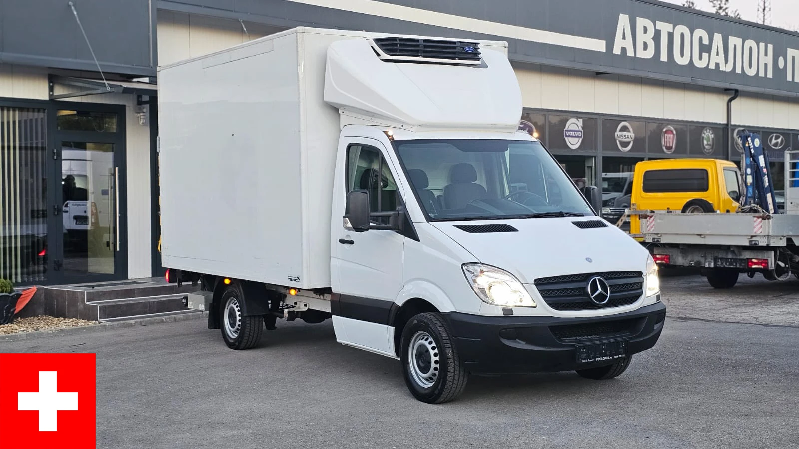 Mercedes-Benz Sprinter 319 3.0D 6SP CH-П. БОРД-ХЛАДИЛЕН-ИСТОРИЯ-ТОП СЪСТ.