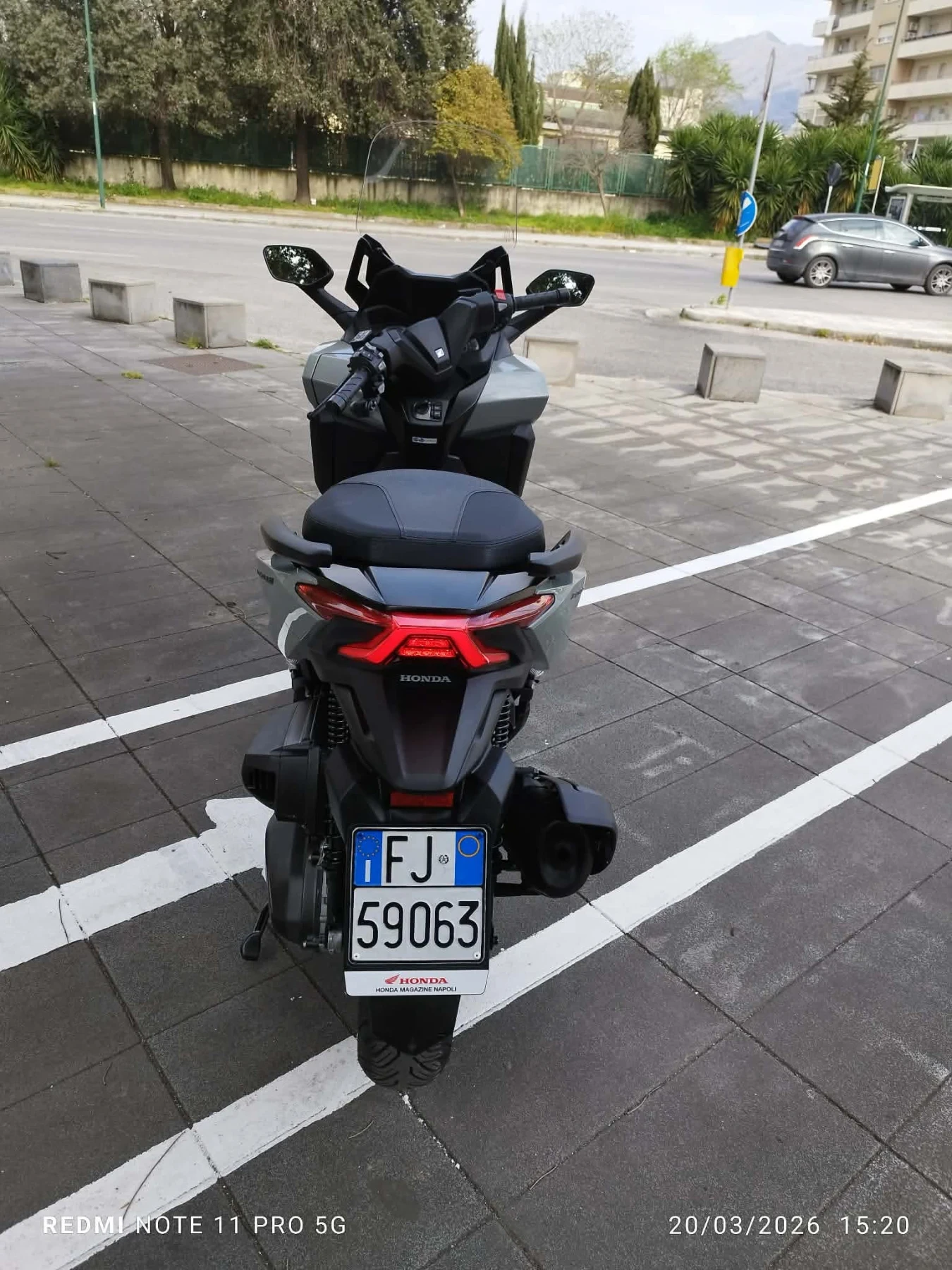 Honda Forza 350i, снимка 2 - Мотоциклети и мототехника - 54088103