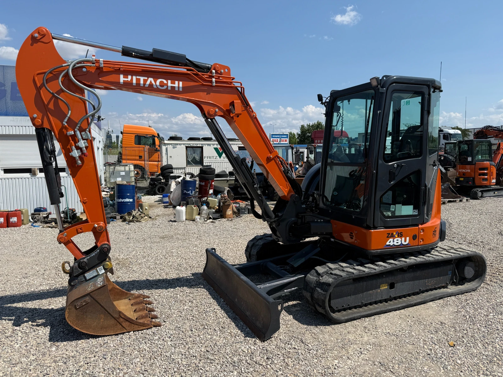 Багер Hitachi ZX 48 U-6, снимка 3 - Индустриална техника - 54414223