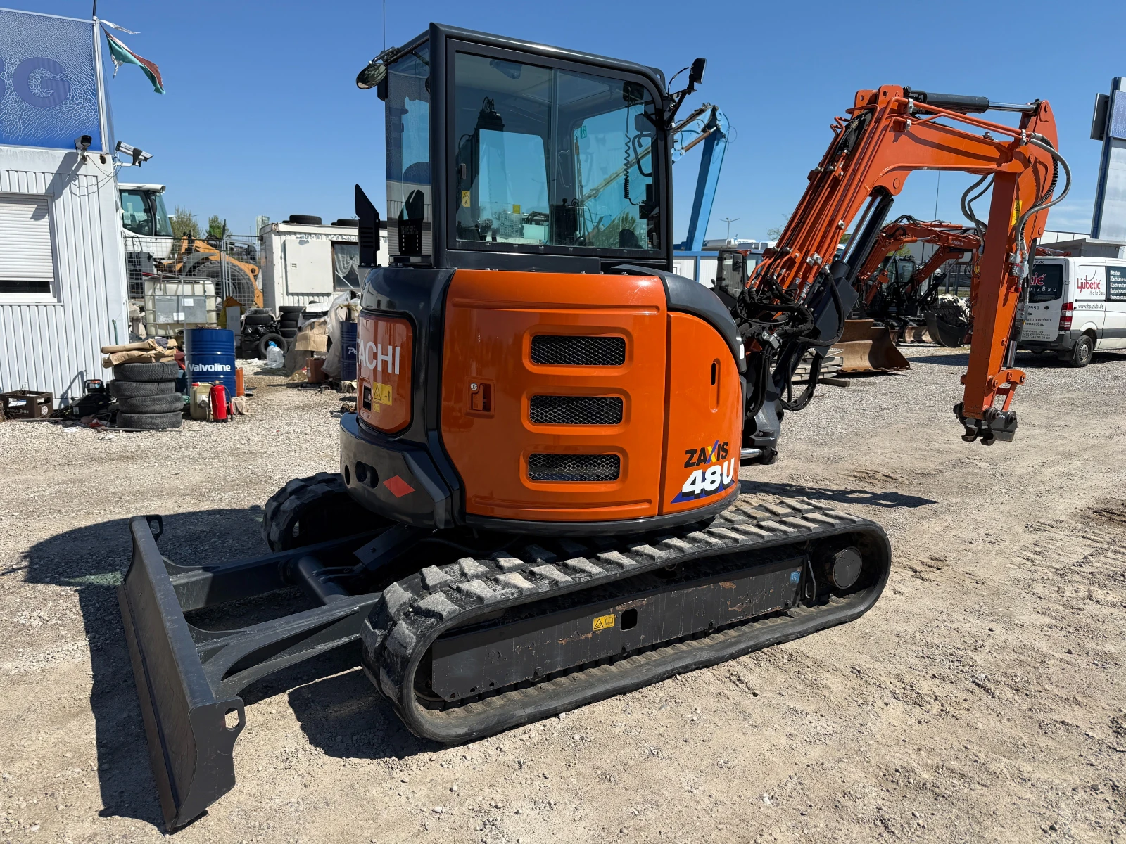 Багер Hitachi ZX 48 U-6, снимка 9 - Индустриална техника - 54414223