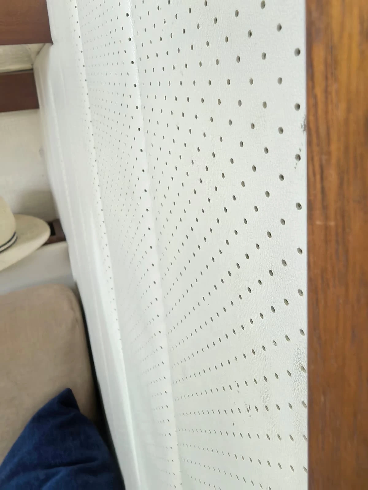 ���������� ����� Albin Marin Vega | Mobile.bg � ����������� 11