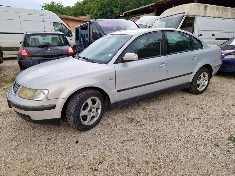 VW Passat 1.9TDI 110к.с., снимка 4 - Автомобили и джипове - 46042368