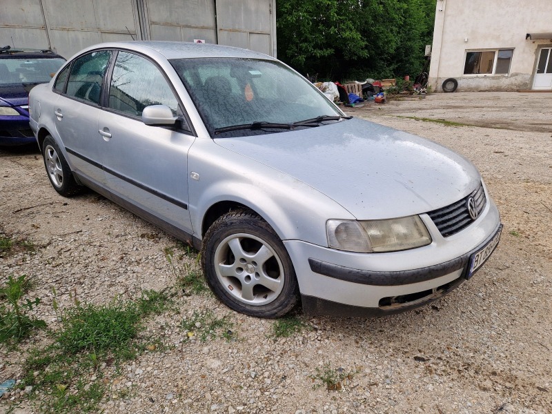 VW Passat 1.9TDI 110к.с., снимка 1 - Автомобили и джипове - 46042368