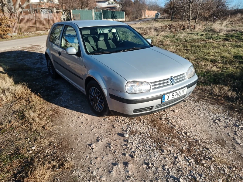 VW Golf, снимка 1 - Автомобили и джипове - 48088467