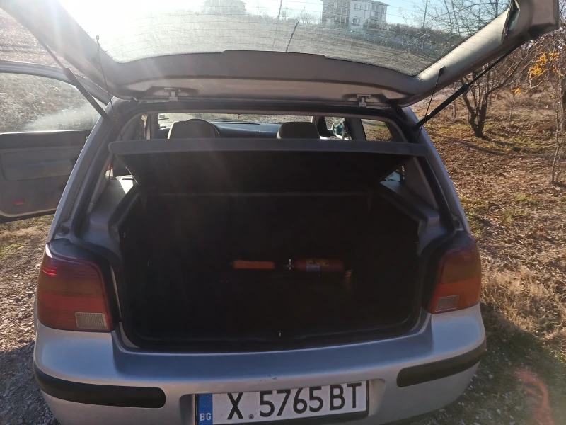 VW Golf, снимка 11 - Автомобили и джипове - 48088467