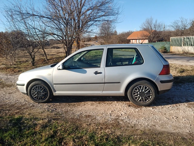 VW Golf, снимка 5 - Автомобили и джипове - 48088467