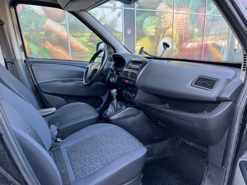 Fiat Doblo 1.6 Multijet, снимка 6 - Автомобили и джипове - 48841150