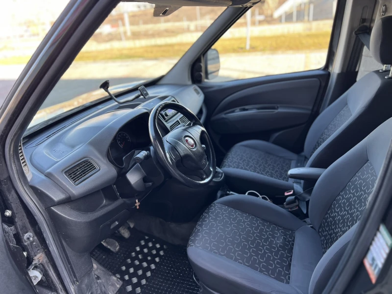 Fiat Doblo 1.6 Multijet, снимка 5 - Автомобили и джипове - 48841150