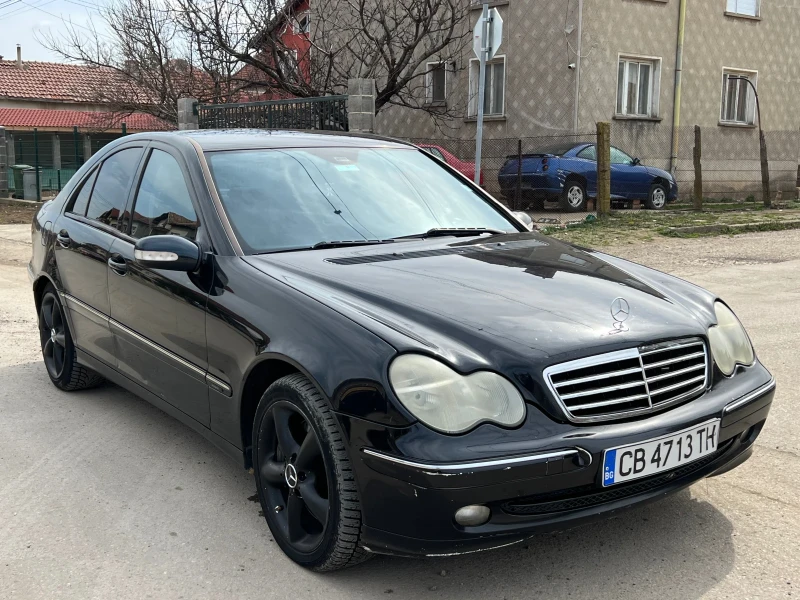 Mercedes-Benz C 220, снимка 2 - Автомобили и джипове - 49517593