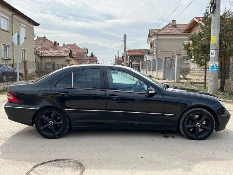 Mercedes-Benz C 220, снимка 5 - Автомобили и джипове - 49517593