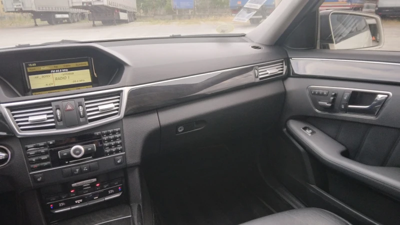 Mercedes-Benz E 350 Mercedes-Benz E-Klasse E 350 CDI Avantgarde, снимка 14 - Автомобили и джипове - 50715364