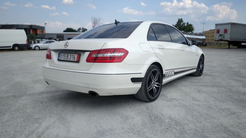 Mercedes-Benz E 350 Mercedes-Benz E-Klasse E 350 CDI Avantgarde, снимка 3 - Автомобили и джипове - 50715364
