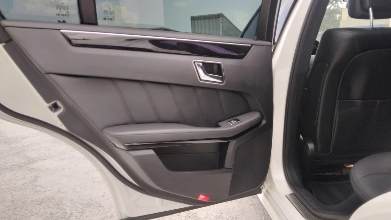 Mercedes-Benz E 350 Mercedes-Benz E-Klasse E 350 CDI Avantgarde, снимка 6 - Автомобили и джипове - 50715364