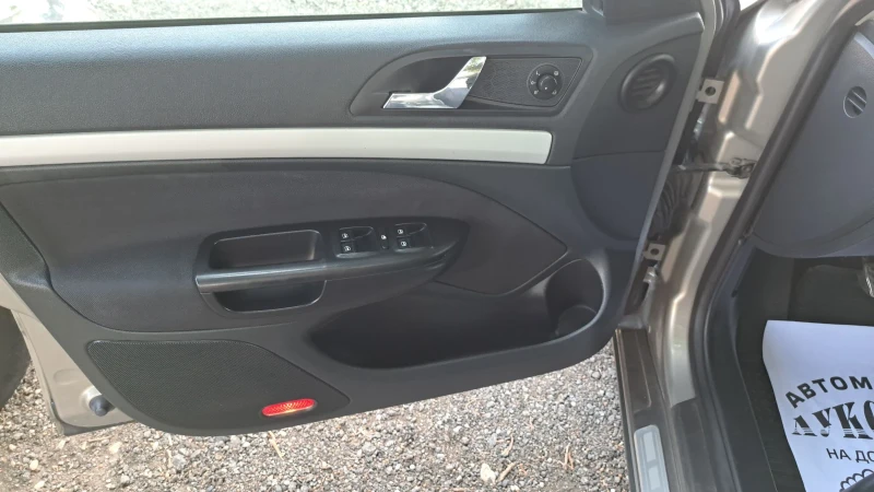 Skoda Octavia SCAUT  4x4, снимка 10 - Автомобили и джипове - 51295477