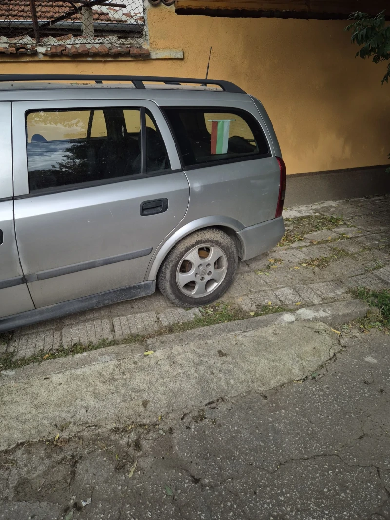Opel Astra, снимка 2 - Автомобили и джипове - 52884010