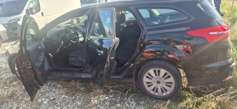 Ford Focus 1.0 i  Ecoboost, снимка 4 - Автомобили и джипове - 52113673