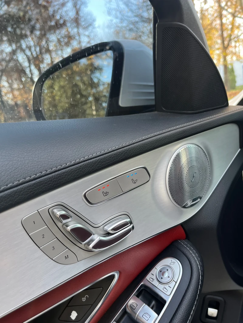 Mercedes-Benz C 300 AMG, снимка 8 - Автомобили и джипове - 52433205