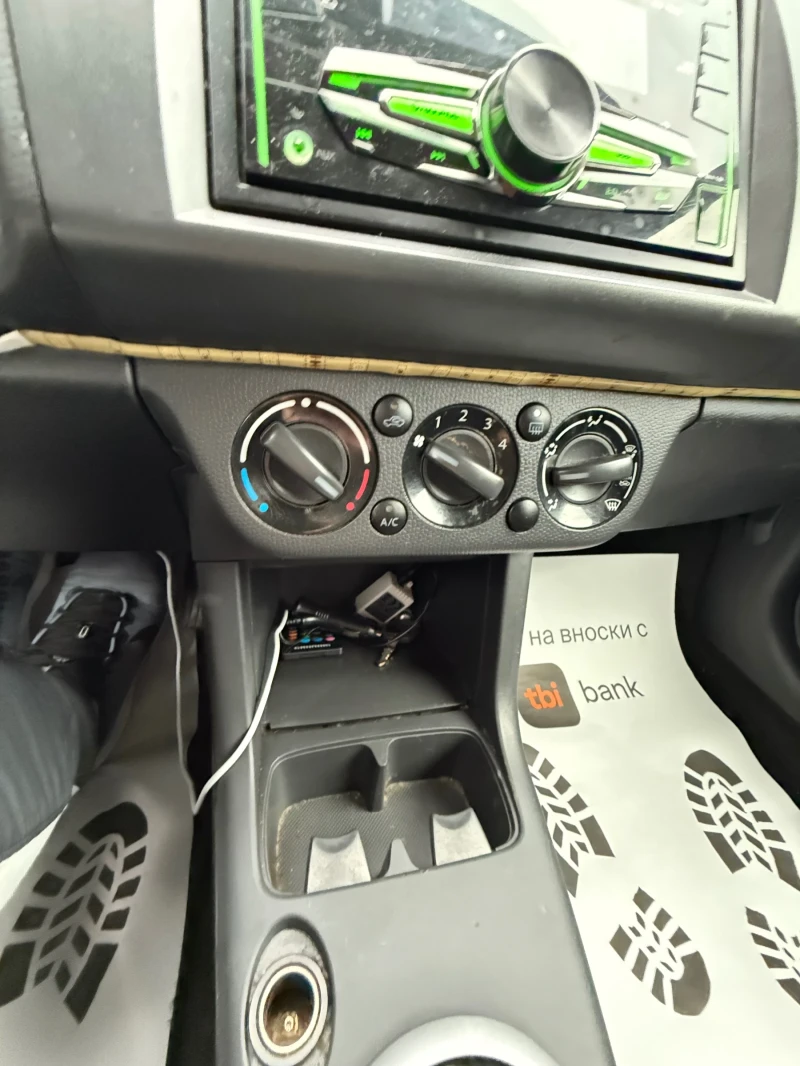 Suzuki Swift 1.3i КЛИМАТИК, снимка 15 - Автомобили и джипове - 52717612