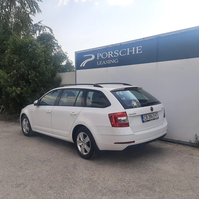 Skoda Octavia 1.6 TDI, снимка 6 - Автомобили и джипове - 49454977