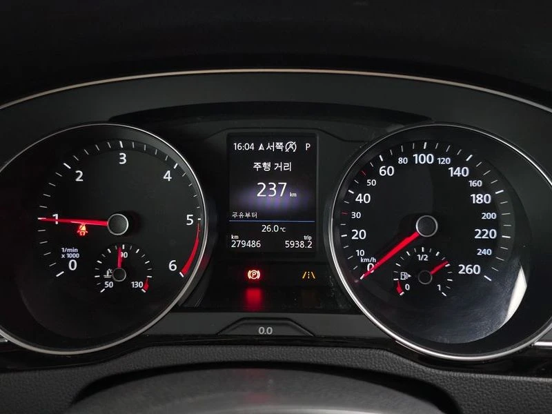 VW Passat 2.0 DFC Automatic, снимка 8 - Автомобили и джипове - 55723111