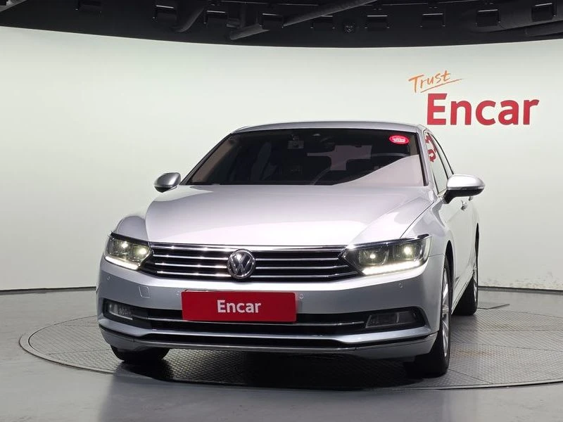 VW Passat 2.0 DFC Automatic, снимка 3 - Автомобили и джипове - 55723111