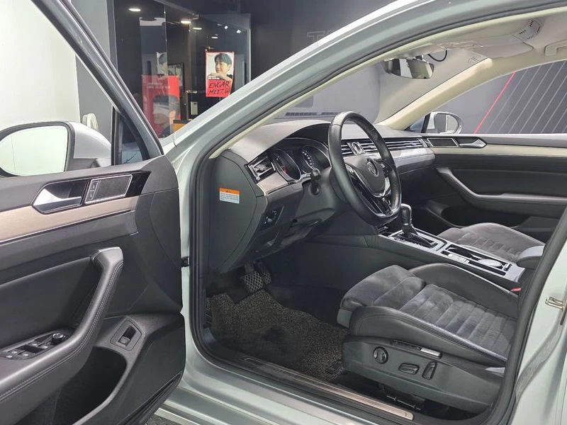 VW Passat 2.0 DFC Automatic, снимка 10 - Автомобили и джипове - 55723111