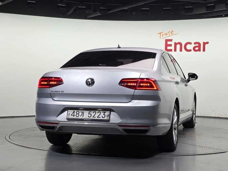 VW Passat 2.0 DFC Automatic, снимка 4 - Автомобили и джипове - 55723111
